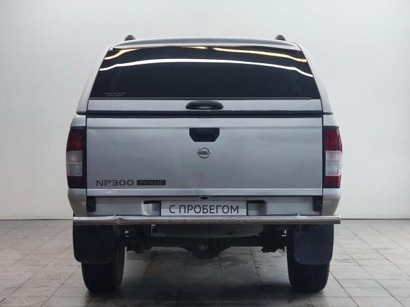 Nissan NP300 с пробегом 2012 года, цена 900 000 рублей, 268832 км, пикап, Автокод Объявления