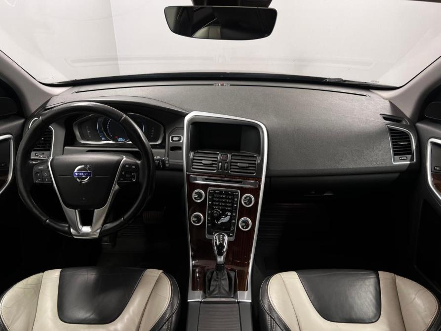 Volvo XC60 I Рестайлинг Санкт-Петербург  - изображение 8