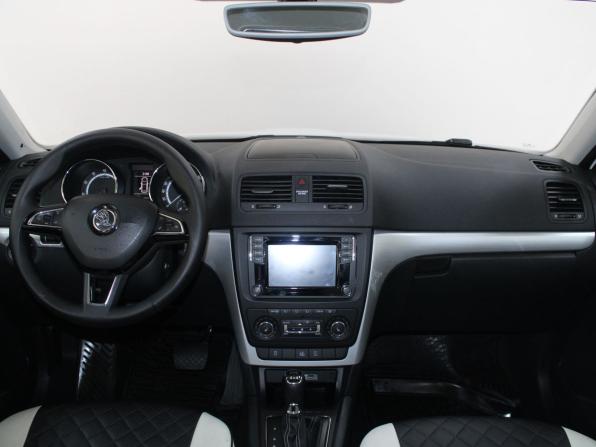 Skoda Yeti I Рестайлинг с пробегом 2016 года, цена 1 199 900 рублей, 267538 км, внедорожник, Автокод Объявления