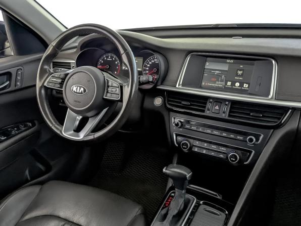Kia Optima IV Рестайлинг с пробегом 2018 года, цена 2 150 000 рублей, 78100 км, седан, Автокод Объявления
