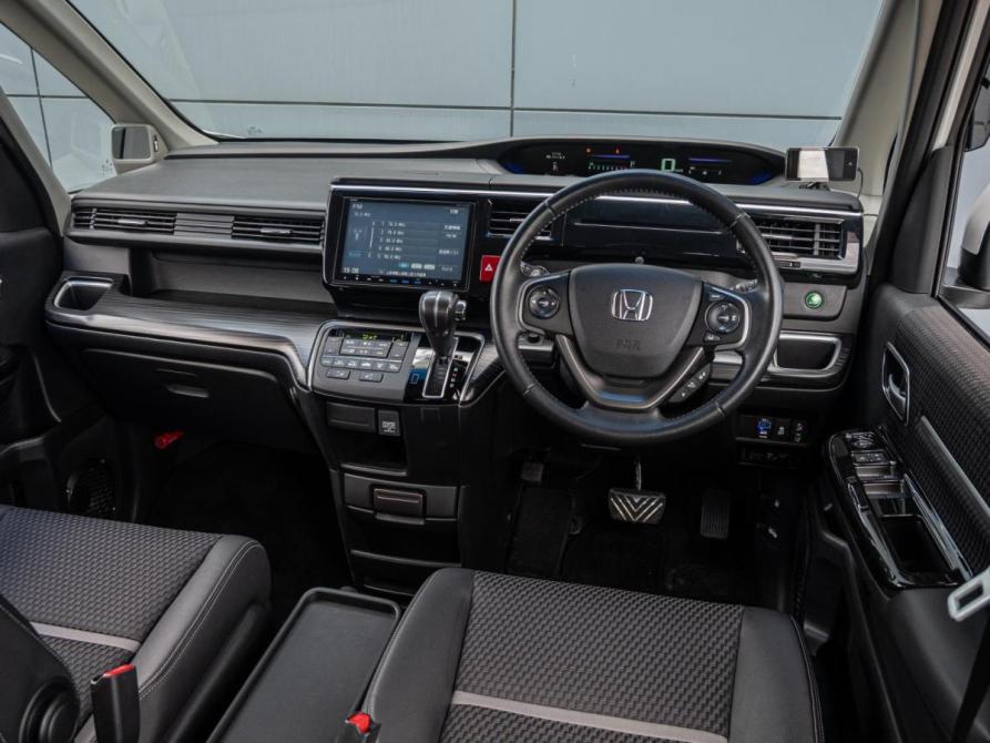 Honda Stepwgn V Краснодар  - изображение 6