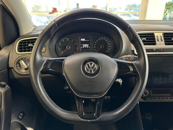 Volkswagen Polo V Рестайлинг с пробегом 2016 года, цена 980 000 рублей, 131000 км, седан, Автокод Объявления