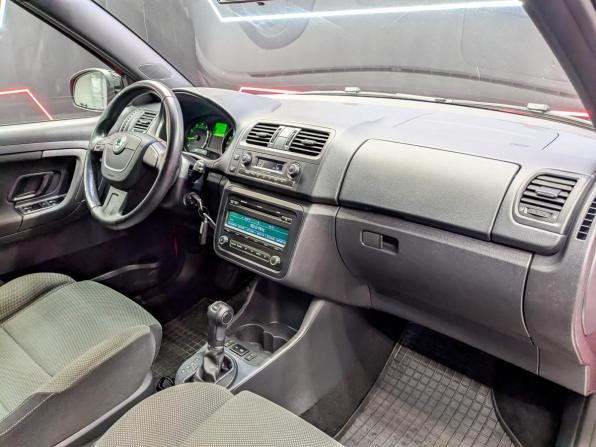 Skoda Fabia II Рестайлинг с пробегом 2012 года, цена 850 000 рублей, 91556 км, хэтчбек, Автокод Объявления
