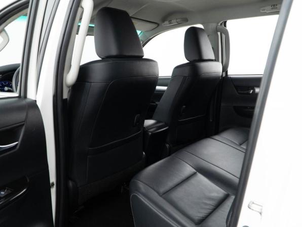 Toyota Hilux VIII с пробегом 2015 года, цена 3 398 999 рублей, 151600 км, offers.body_type.unknown, Автокод Объявления