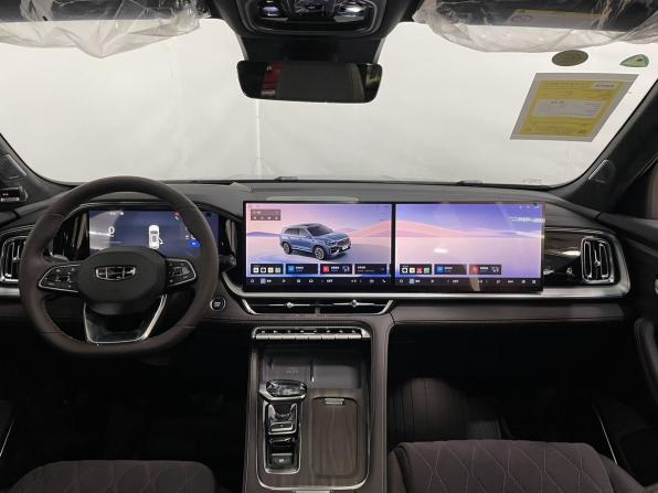 Geely Monjaro I Рестайлинг 2 с пробегом 2025 года, цена 4 130 000 рублей, 16 км, внедорожник, Автокод Объявления