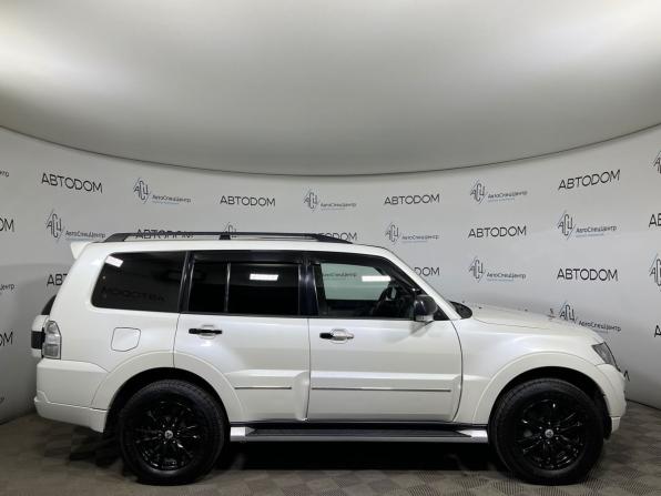 Mitsubishi Pajero IV Рестайлинг 2 с пробегом 2019 года, цена 3 447 000 рублей, 36280 км, внедорожник, Автокод Объявления