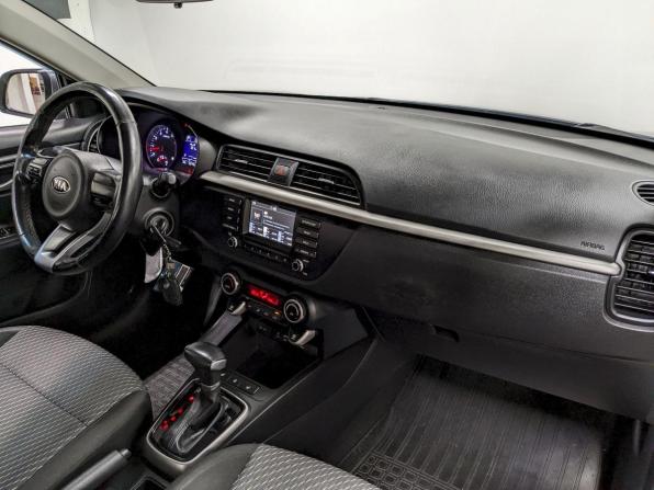 Kia Rio IV с пробегом 2017 года, цена 1 190 000 рублей, 109740 км, седан, Автокод Объявления