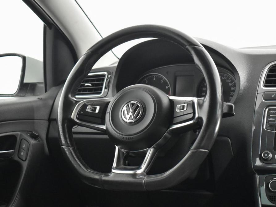 Volkswagen Polo V Рестайлинг Санкт-Петербург  - изображение 15