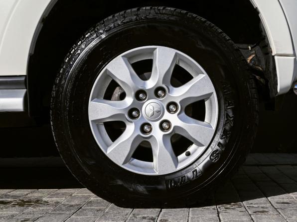 Mitsubishi Pajero IV Рестайлинг 1 с пробегом 2014 года, цена 2 125 000 рублей, 267925 км, внедорожник, Автокод Объявления