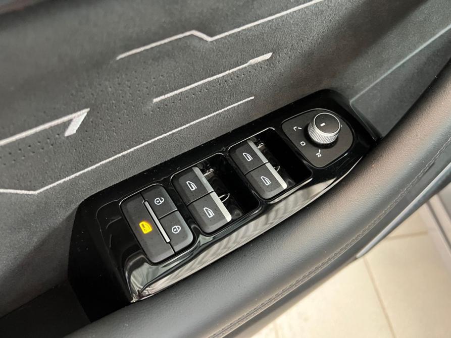 Geely Monjaro I Москва  - изображение 12