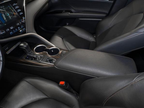 Toyota Camry VIII (XV70) с пробегом 2019 года, цена 3 090 000 рублей, 76600 км, седан, Автокод Объявления
