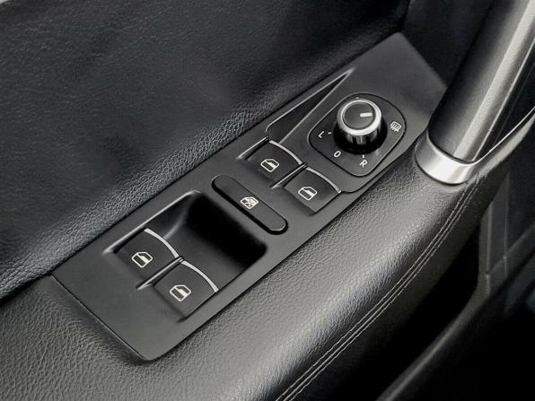 Volkswagen Passat B7 с пробегом 2012 года, цена 1 000 000 рублей, 166988 км, седан, Автокод Объявления