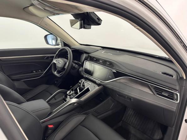 Geely Atlas Pro с пробегом 2024 года, цена 2 297 000 рублей, 8469 км, внедорожник, Автокод Объявления