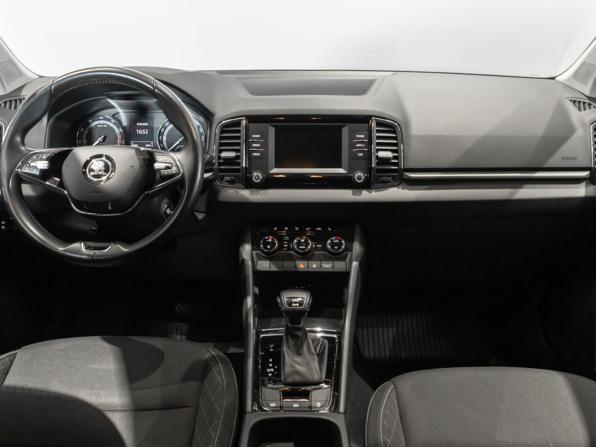 Skoda Karoq I с пробегом 2021 года, цена 2 396 200 рублей, 95271 км, внедорожник, Автокод Объявления