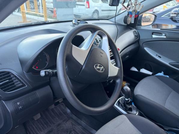 Hyundai Solaris I с пробегом 2012 года, цена 819 000 рублей, 107277 км, седан, Автокод Объявления