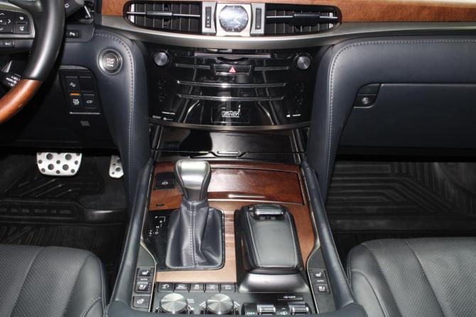 Lexus LX III Рестайлинг 2 с пробегом 2020 года, цена 10 900 000 рублей, 67214 км, внедорожник, Автокод Объявления