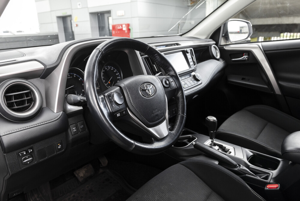 Toyota RAV4 IV (XA40) Рестайлинг Казань  - изображение 14