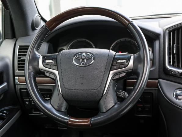 Toyota Land Cruiser 200 Series Рестайлинг 2 с пробегом 2020 года, цена 8 149 000 рублей, 124928 км, внедорожник, Автокод Объявления