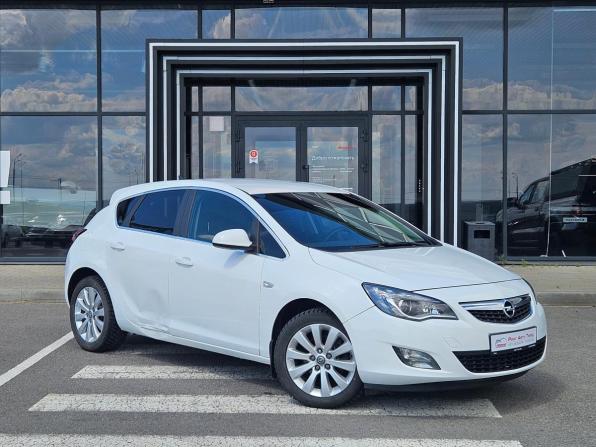 Opel Astra J с пробегом 2012 года, цена 520 000 рублей, 160500 км, хэтчбек, Автокод Объявления