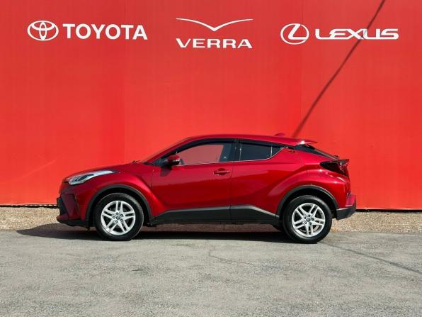 Toyota C-HR I Рестайлинг с пробегом 2022 года, цена 2 690 000 рублей, 30800 км, внедорожник, Автокод Объявления