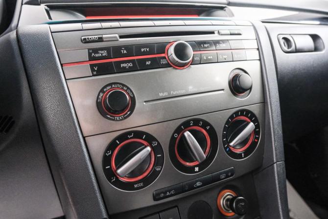 Mazda 3 I (BK) Рестайлинг с пробегом 2008 года, цена 729 000 рублей, 196000 км, хэтчбек, Автокод Объявления