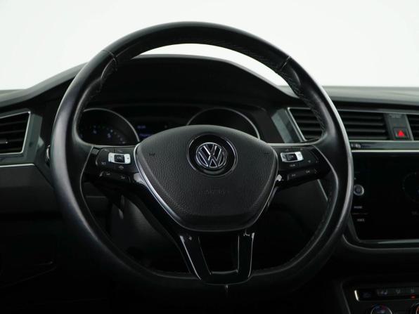 Volkswagen Tiguan II с пробегом 2019 года, цена 2 349 077 рублей, 96734 км, внедорожник, Автокод Объявления