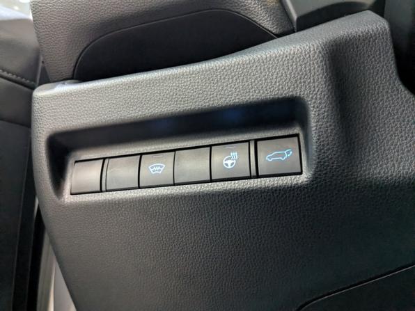 Toyota RAV4 V (XA50) с пробегом 2021 года, цена 3 390 000 рублей, 136228 км, внедорожник, Автокод Объявления