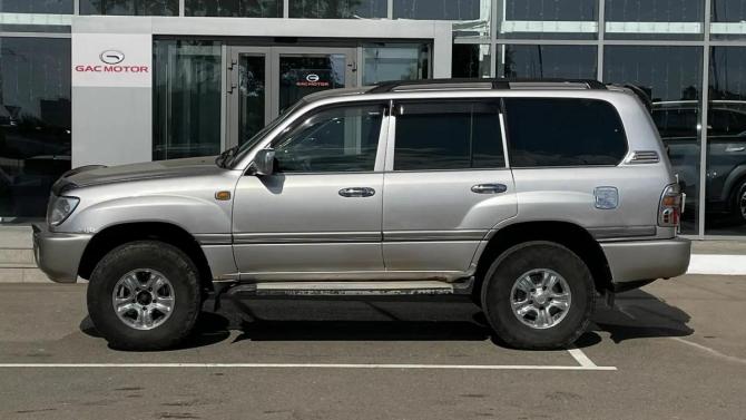 Toyota Land Cruiser 100 Series с пробегом 2000 года, цена 1 700 000 рублей, 246027 км, внедорожник, Автокод Объявления