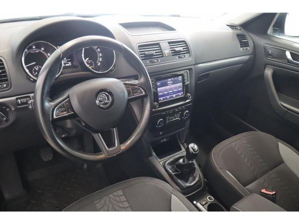 Skoda Yeti I Рестайлинг с пробегом 2017 года, цена 1 224 000 рублей, 179088 км, внедорожник, Автокод Объявления