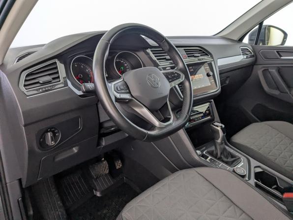 Volkswagen Tiguan II Рестайлинг с пробегом 2021 года, цена 3 650 000 рублей, 62212 км, внедорожник, Автокод Объявления