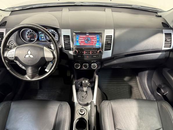 Mitsubishi Outlander II Рестайлинг с пробегом 2012 года, цена 1 299 800 рублей, 123000 км, внедорожник, Автокод Объявления