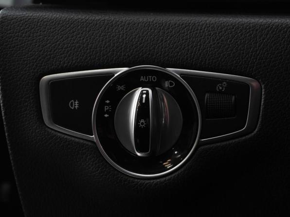 Mercedes-Benz E-Класс V (W213 S213 C238) с пробегом 2016 года, цена 2 319 000 рублей, 180425 км, седан, Автокод Объявления