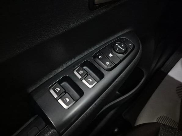 Kia Rio IV Рестайлинг с пробегом 2021 года, цена 1 795 000 рублей, 74874 км, хэтчбек, Автокод Объявления
