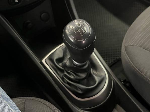 Hyundai Solaris I Рестайлинг с пробегом 2016 года, цена 1 049 000 рублей, 136000 км, седан, Автокод Объявления