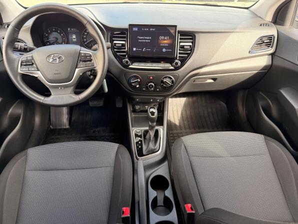 Hyundai Solaris II Рестайлинг с пробегом 2021 года, цена 1 750 000 рублей, 54383 км, седан, Автокод Объявления