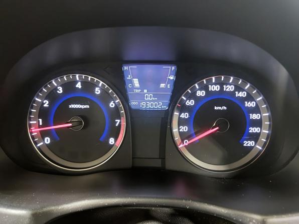 Hyundai Solaris I с пробегом 2011 года, цена 630 000 рублей, 193002 км, седан, Автокод Объявления