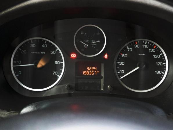 Peugeot Partner II Рестайлинг с пробегом 2012 года, цена 799 000 рублей, 198357 км, компактвэн, Автокод Объявления