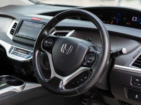 Honda Jade I с пробегом 2015 года, цена 1 200 000 рублей, 219935 км, компактвэн, Автокод Объявления