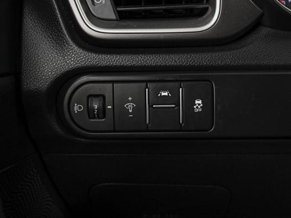 Kia Ceed III с пробегом 2018 года, цена 1 398 000 рублей, 177289 км, универсал, Автокод Объявления