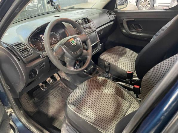 Skoda Roomster I Рестайлинг с пробегом 2012 года, цена 399 000 рублей, 317847 км, компактвэн, Автокод Объявления