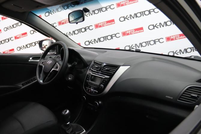 Hyundai Solaris I Рестайлинг с пробегом 2015 года, цена 825 250 рублей, 117076 км, хэтчбек, Автокод Объявления