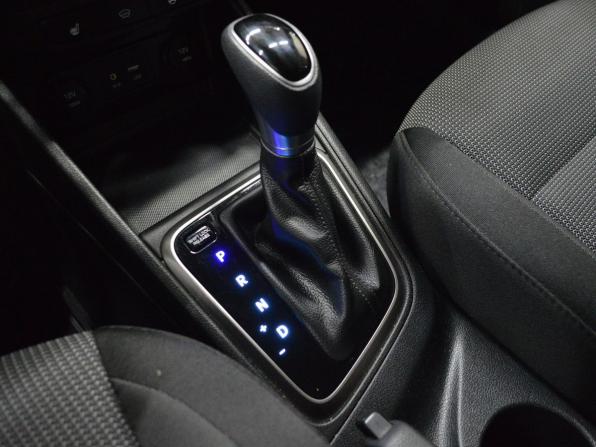 Hyundai Solaris II с пробегом 2017 года, цена 1 207 000 рублей, 153552 км, седан, Автокод Объявления