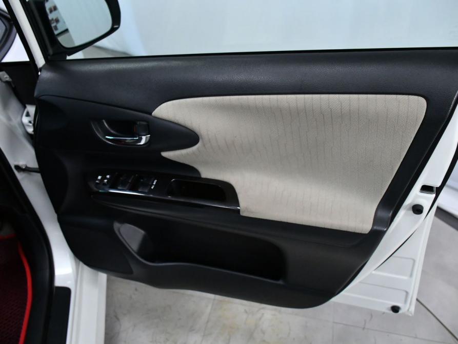 Toyota Wish II Рестайлинг Новосибирск  - изображение 16