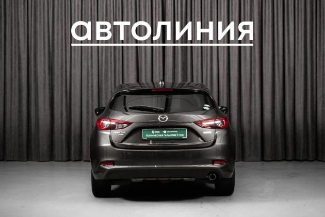 Mazda Axela III Рестайлинг с пробегом 2017 года, цена 1 270 000 рублей, 88732 км, хэтчбек, Автокод Объявления