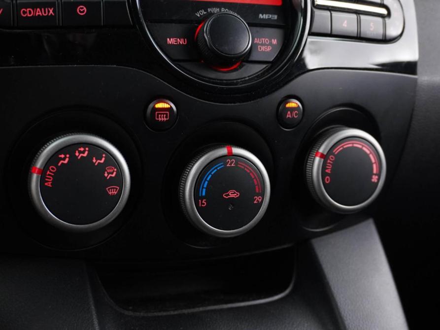 Mazda 2 II Рестайлинг (DE2) Москва  - изображение 13