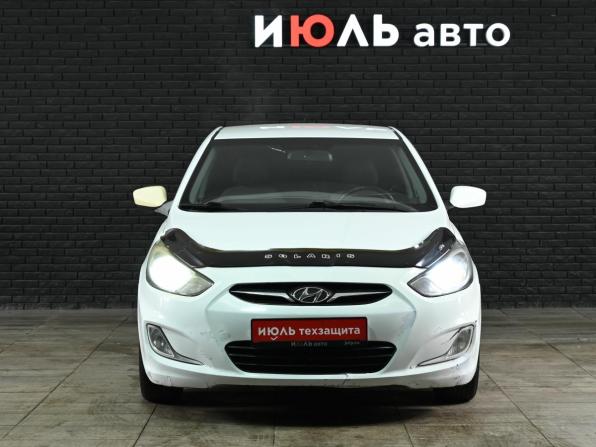 Hyundai Solaris I с пробегом 2013 года, цена 795 000 рублей, 193069 км, седан, Автокод Объявления