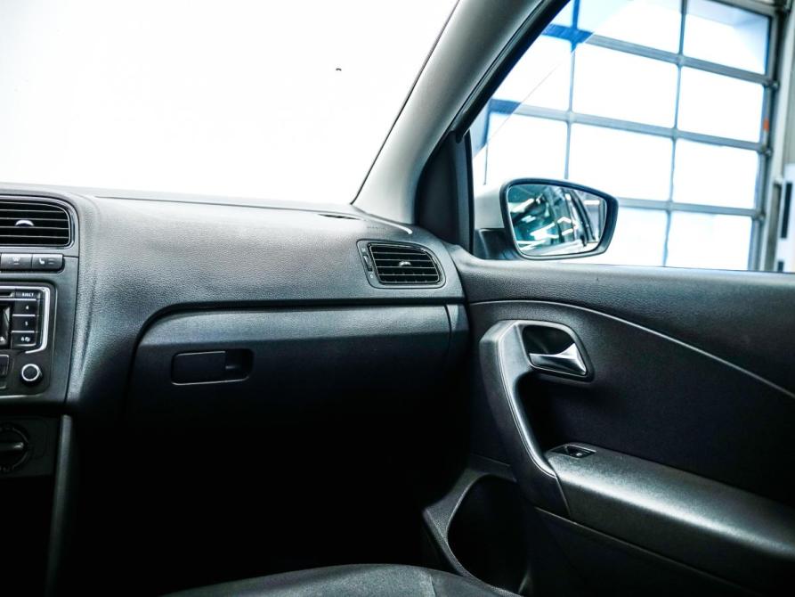 Volkswagen Polo V Красноярск  - изображение 15