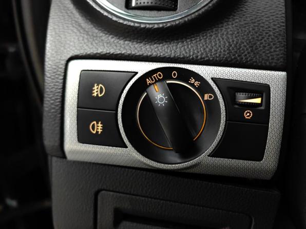 Opel Antara I Рестайлинг с пробегом 2012 года, цена 949 000 рублей, 196000 км, внедорожник, Автокод Объявления