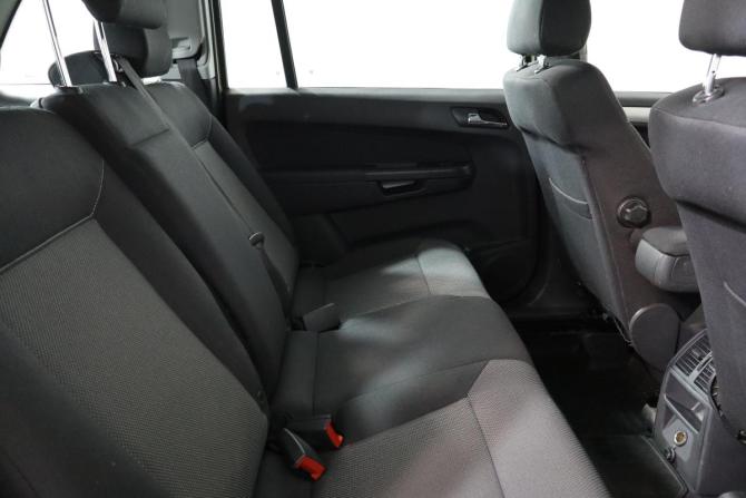Opel Zafira B Рестайлинг с пробегом 2013 года, цена 719 000 рублей, 143000 км, минивэн, Автокод Объявления