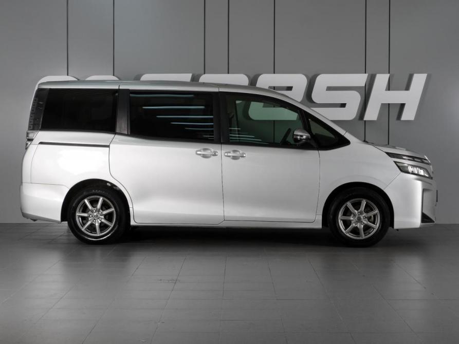 Toyota Voxy III (R80) Рестайлинг Минеральные Воды  - изображение 5